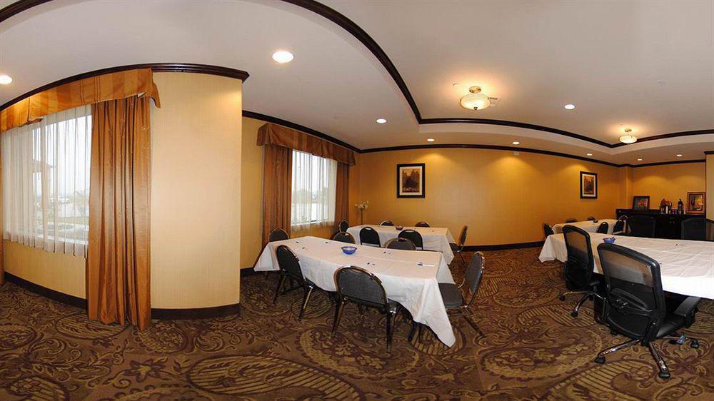 Navasota Comfort Inn & Suites מראה חיצוני תמונה