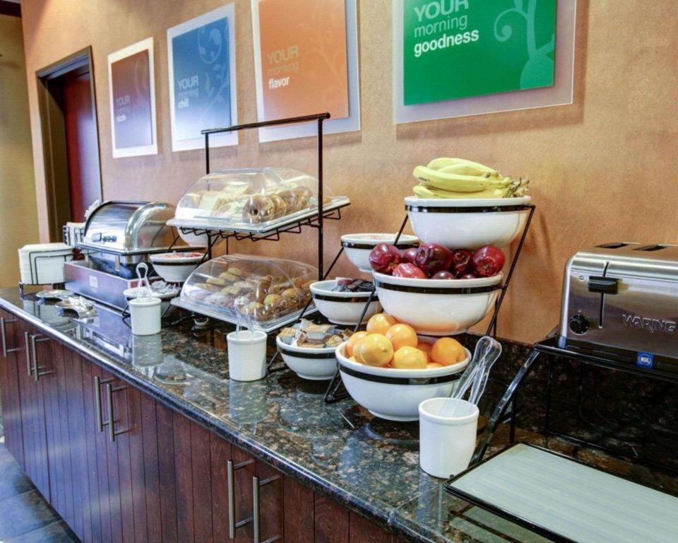Navasota Comfort Inn & Suites מראה חיצוני תמונה