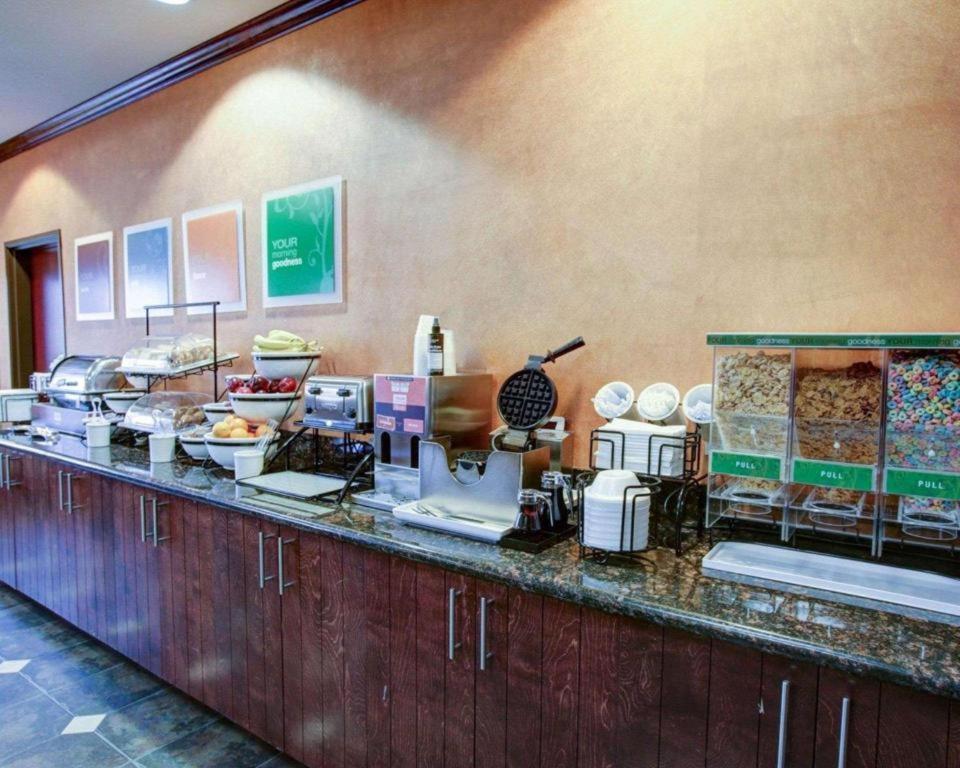Navasota Comfort Inn & Suites מראה חיצוני תמונה