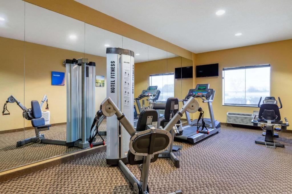 Navasota Comfort Inn & Suites מראה חיצוני תמונה