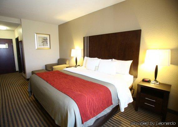 Navasota Comfort Inn & Suites מראה חיצוני תמונה