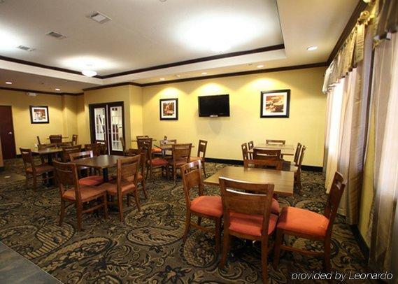 Navasota Comfort Inn & Suites מראה חיצוני תמונה